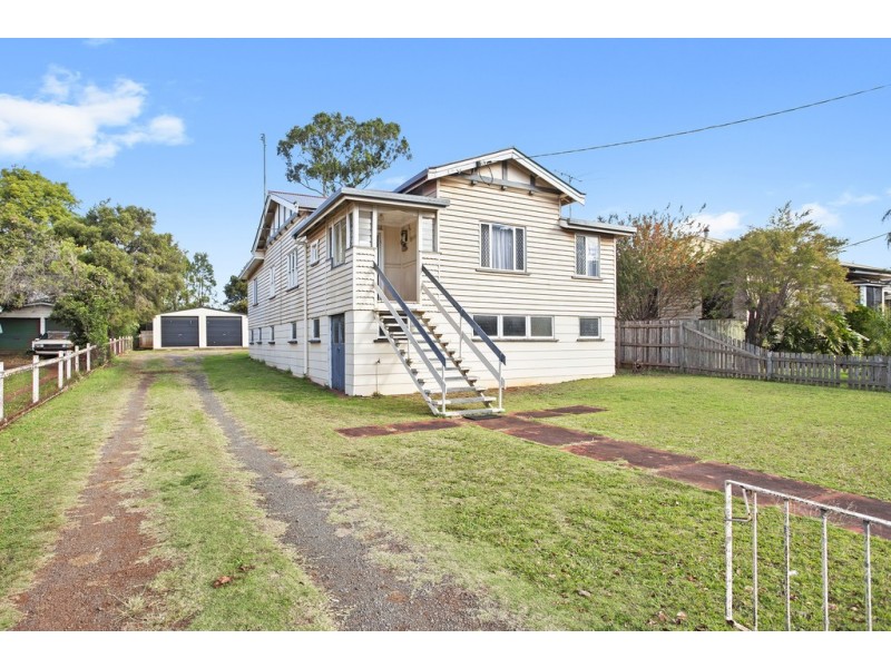 218 Bridge Street, Newtown QLD 4350