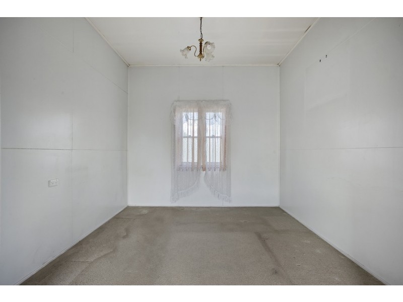 218 Bridge Street, Newtown QLD 4350