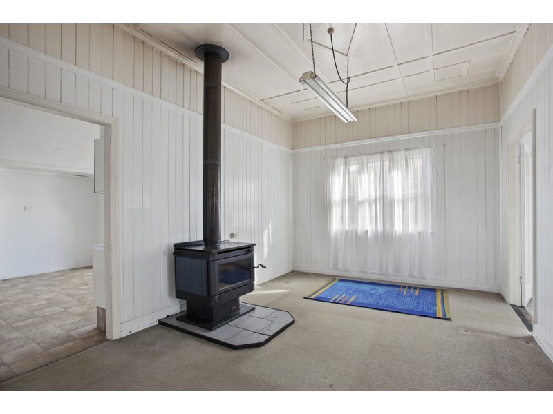218 Bridge Street, Newtown QLD 4350