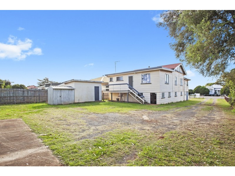 218 Bridge Street, Newtown QLD 4350