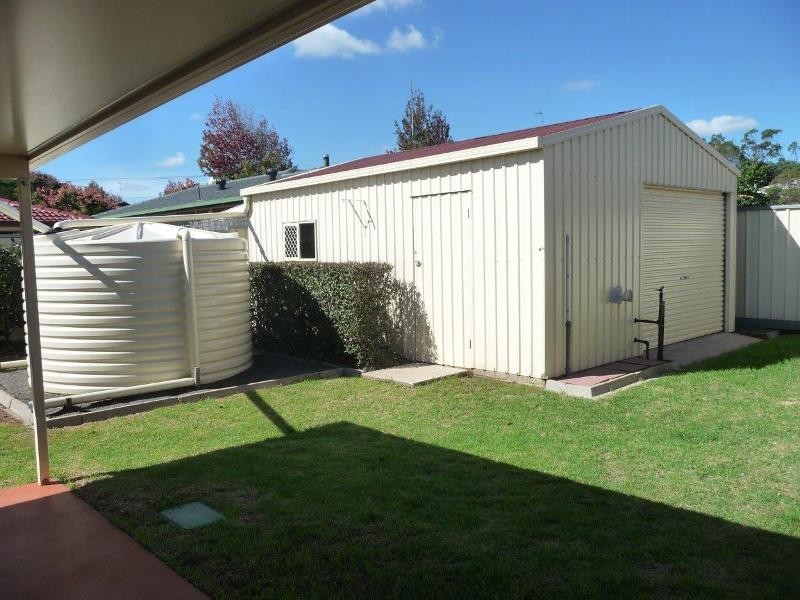 11 Hibiscus Drive, Centenary Heights QLD 4350