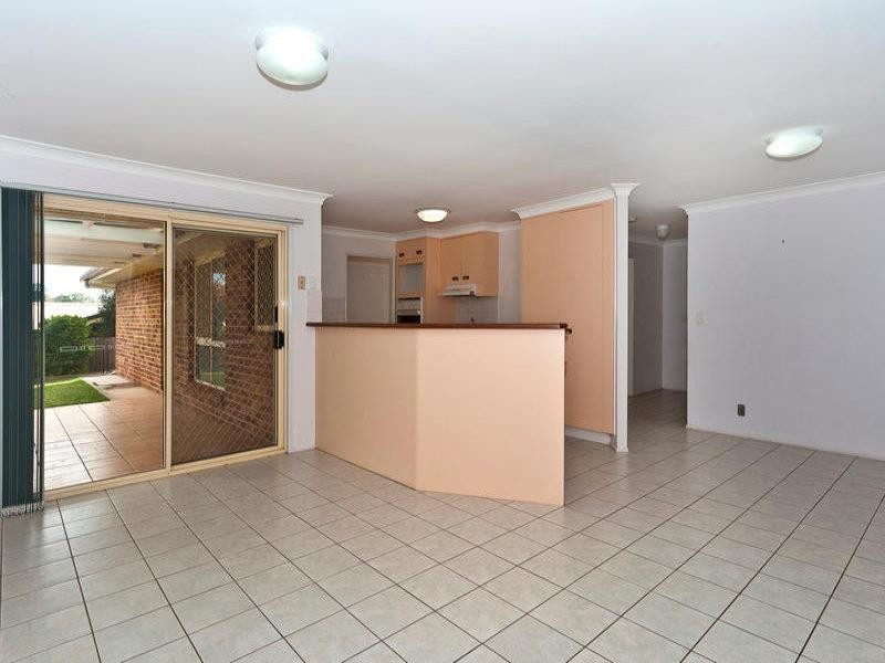 5 Lorraine Crescent, Centenary Heights QLD 4350