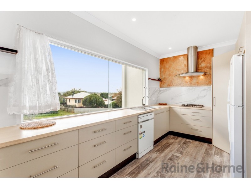 38 Dalgleish Street, South Toowoomba QLD 4350