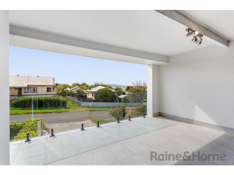 38 Dalgleish Street, South Toowoomba QLD 4350