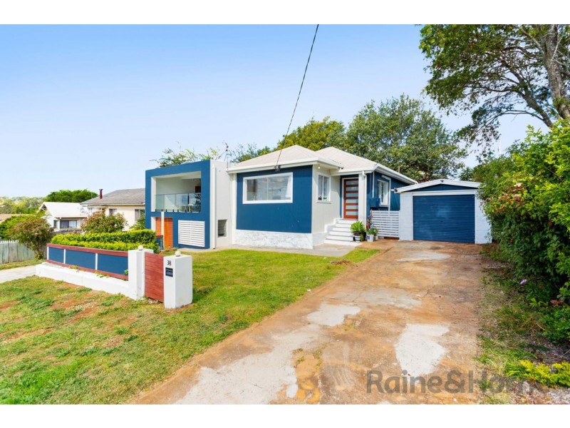 38 Dalgleish Street, South Toowoomba QLD 4350