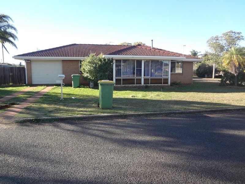 1 Koenig Court, Wilsonton QLD 4350
