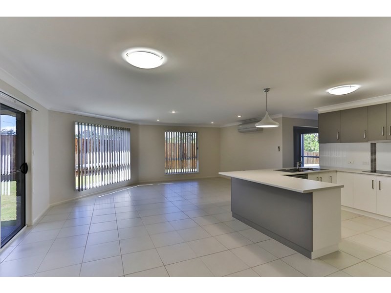 19 McGee Drive, Kearneys Spring QLD 4350