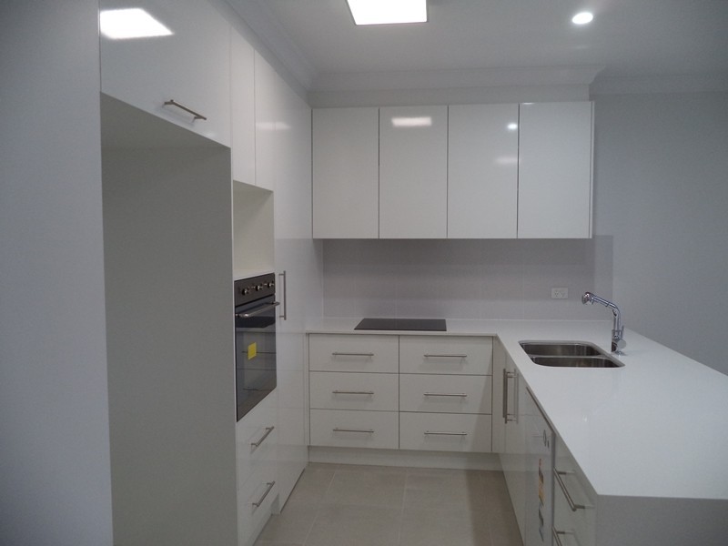 2/9 Cranley Street, South Toowoomba QLD 4350