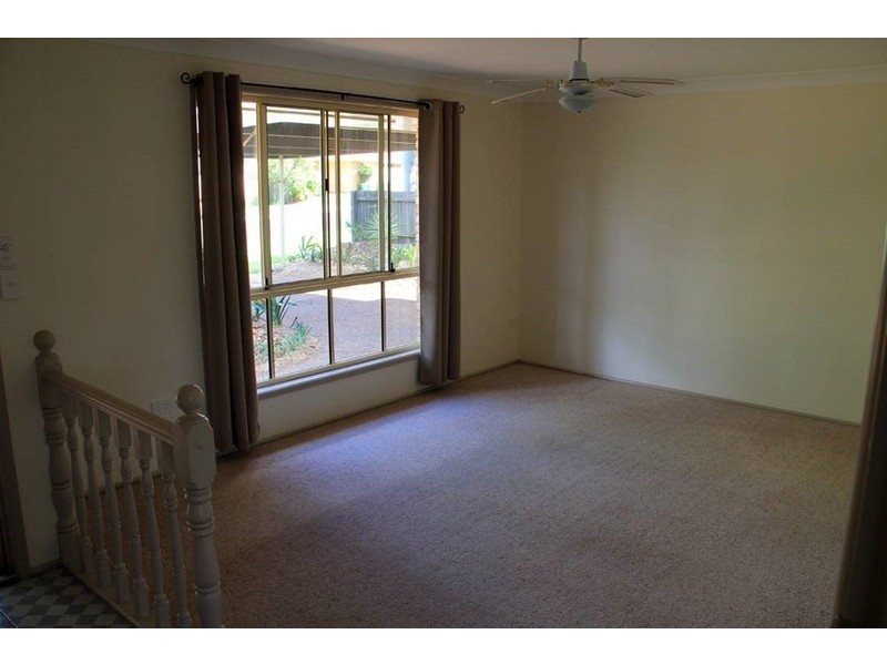 35 Seppelt Street, Wilsonton Heights QLD 4350