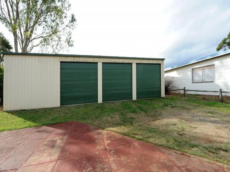 15 Kelly Street, Harlaxton QLD 4350