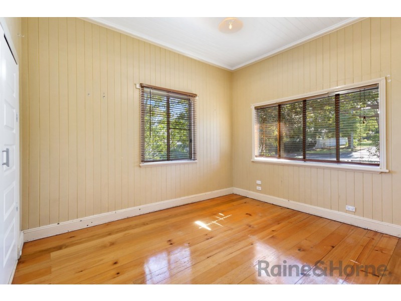 84 Bridge Street, East Toowoomba QLD 4350