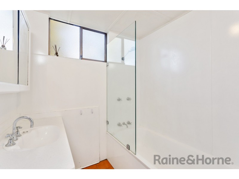 84 Bridge Street, East Toowoomba QLD 4350