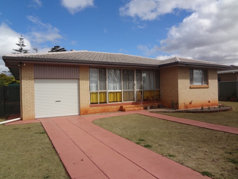 492 Alderley Street, Harristown QLD 4350