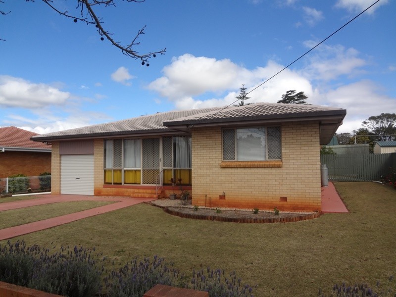 492 Alderley Street, Harristown QLD 4350