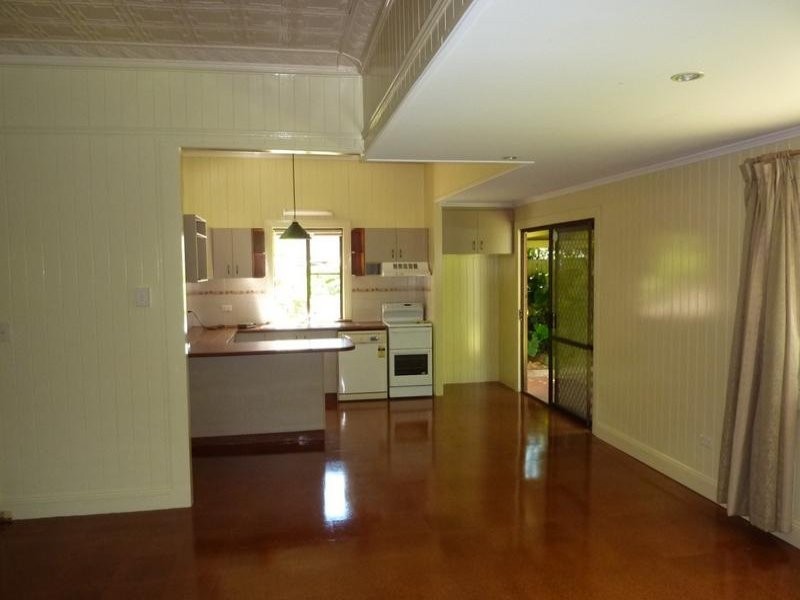 10 Listohan Street, North Toowoomba QLD 4350
