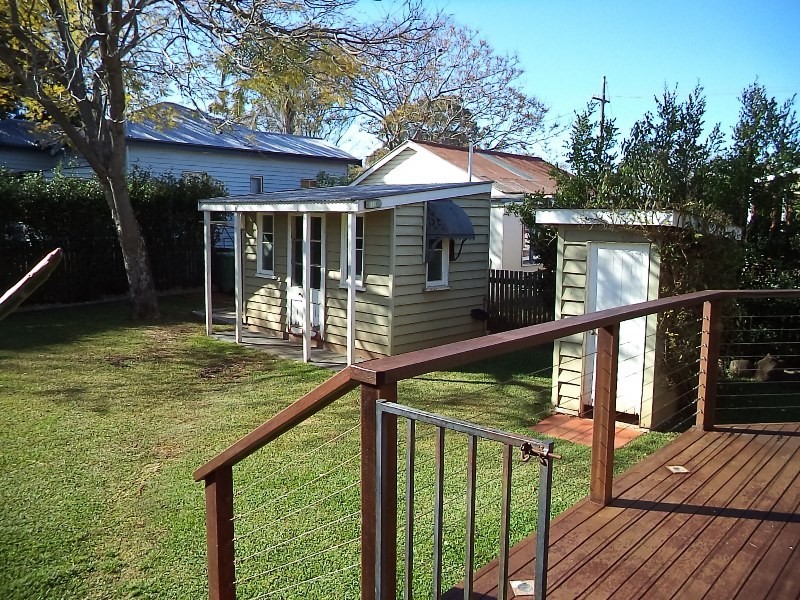 16 Clairmont Street, Newtown QLD 4350