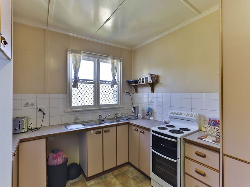 26 Stehn Street, Harristown QLD 4350