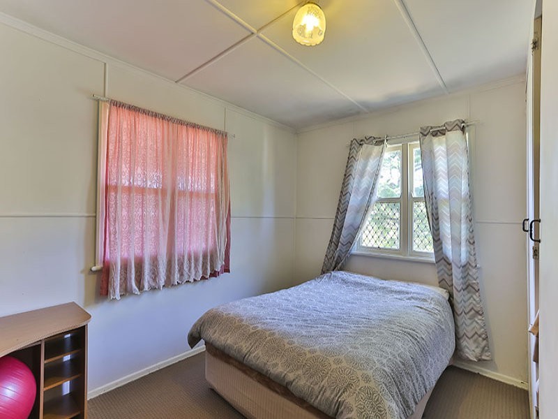 26 Stehn Street, Harristown QLD 4350