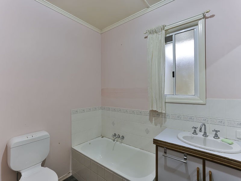 26 Stehn Street, Harristown QLD 4350