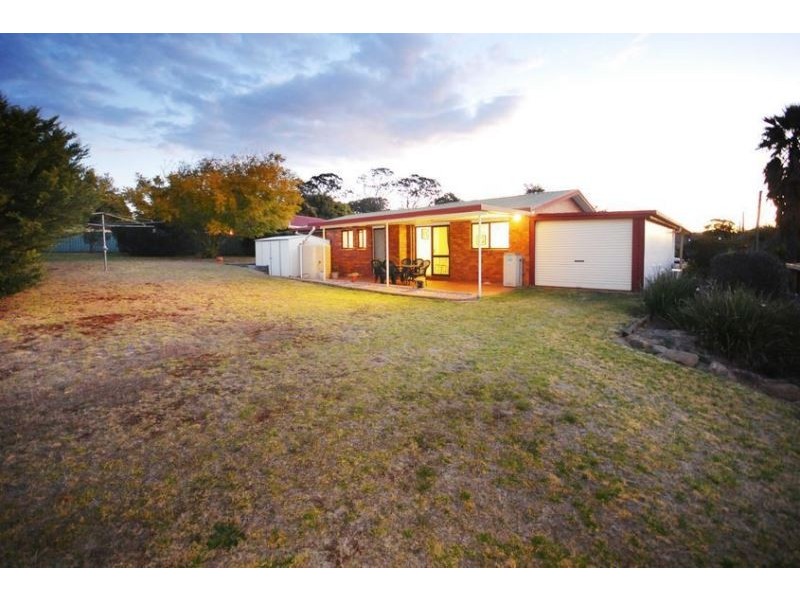 19 Melita Crescent, Wilsonton Heights QLD 4350