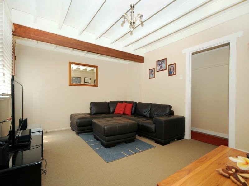 25 Drayton Road, Harristown QLD 4350