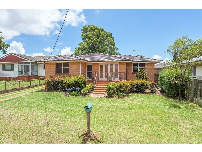 363 Bridge Street, Wilsonton QLD 4350