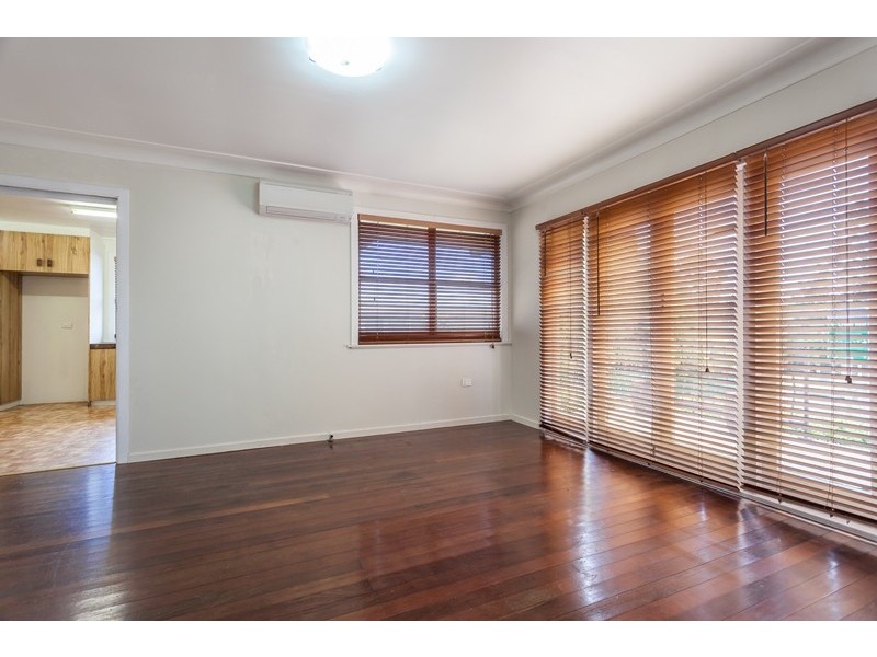 363 Bridge Street, Wilsonton QLD 4350