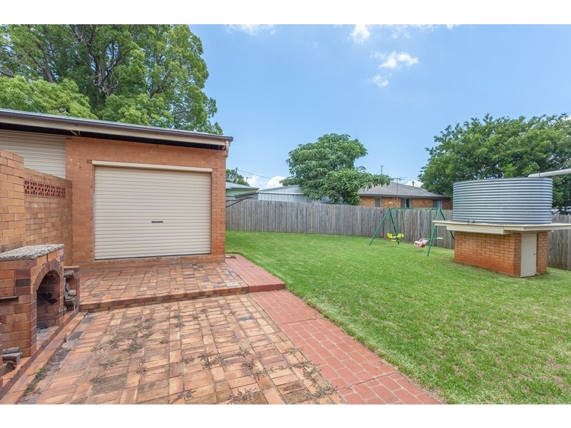 363 Bridge Street, Wilsonton QLD 4350