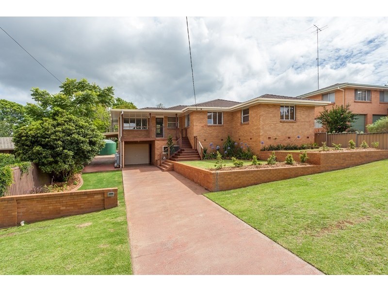 5 Coral Street, East Toowoomba QLD 4350