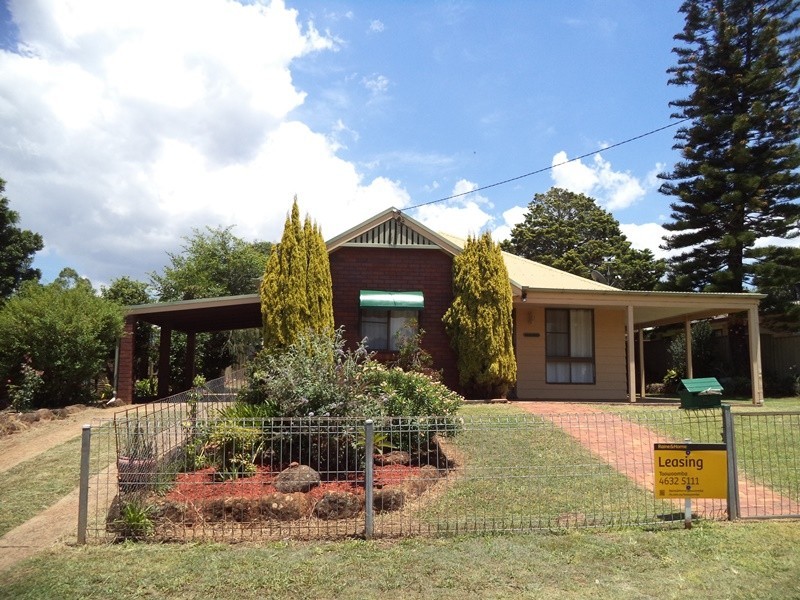 5 Coonawarra Court, Wilsonton Heights QLD 4350
