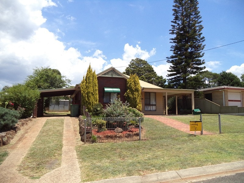 5 Coonawarra Court, Wilsonton Heights QLD 4350
