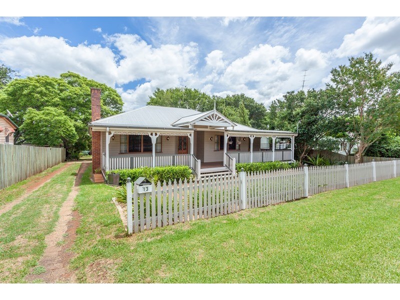 13 Haig Street, South Toowoomba QLD 4350