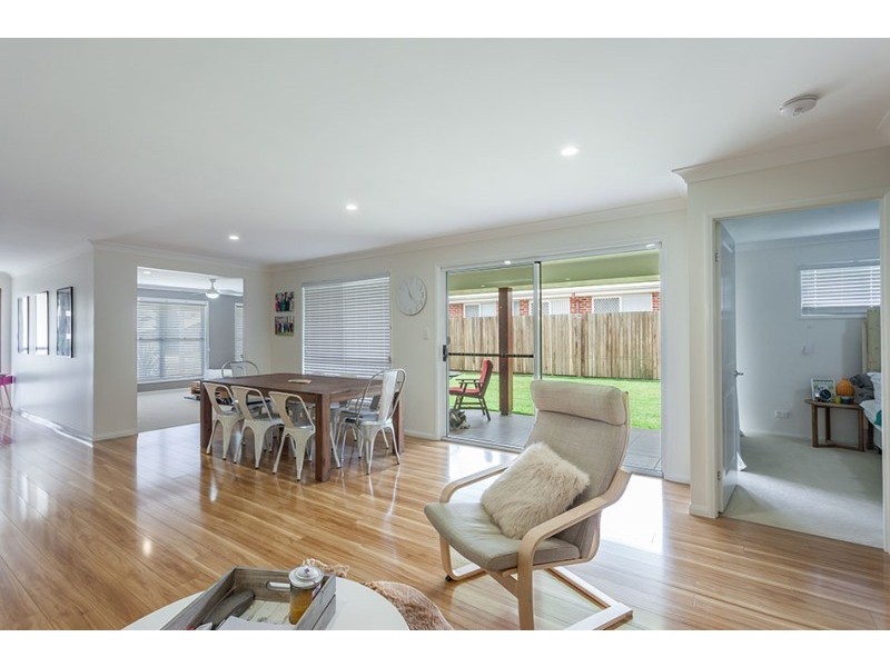 206 Nelson Street, Kearneys Spring QLD 4350