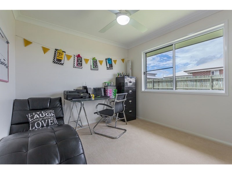 206 Nelson Street, Kearneys Spring QLD 4350