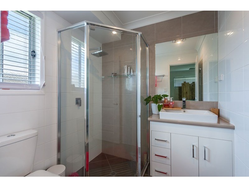 206 Nelson Street, Kearneys Spring QLD 4350