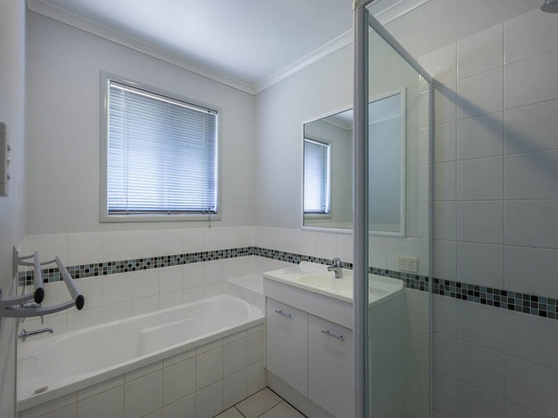 2 Diamantina Drive, Glenvale QLD 4350