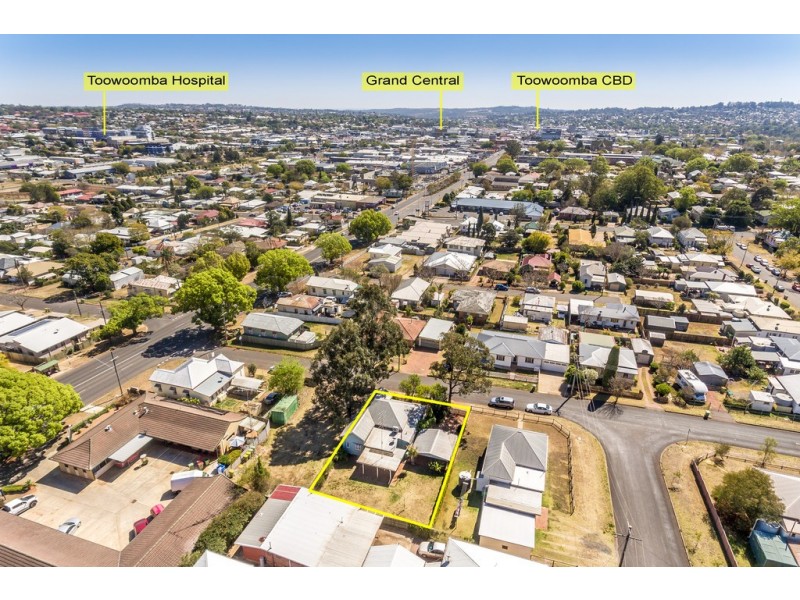 6 Aland Street, South Toowoomba QLD 4350