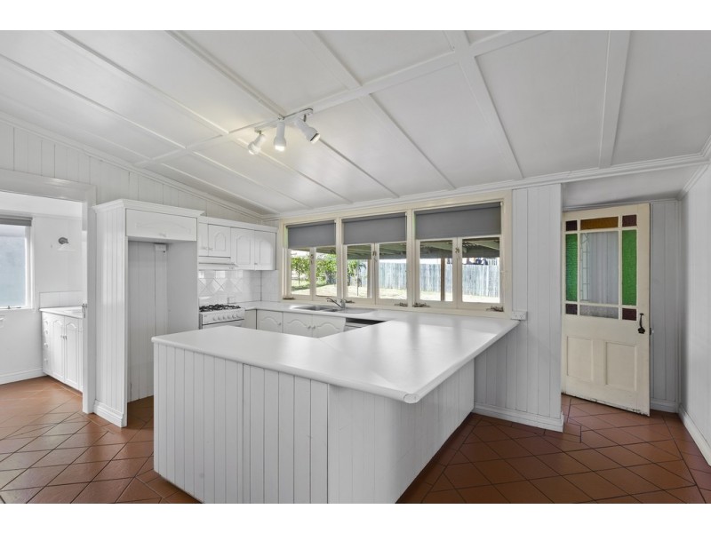 6 Aland Street, South Toowoomba QLD 4350