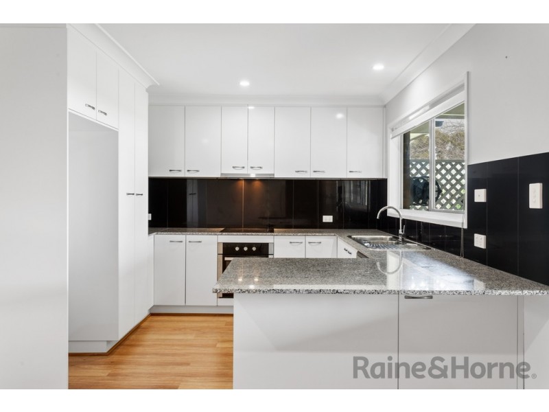 7 Behland Street, Kearneys Spring QLD 4350