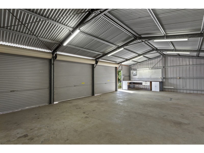 4 Brunswick Court, Glenvale QLD 4350