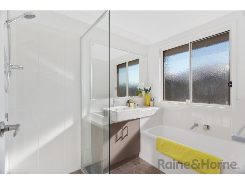 101 Entabeni Drive, Kearneys Spring QLD 4350