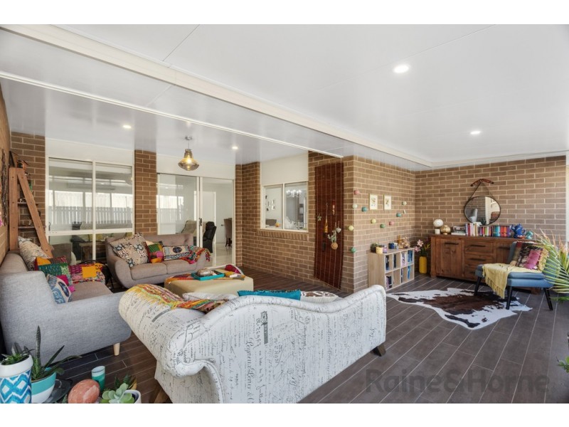 101 Entabeni Drive, Kearneys Spring QLD 4350