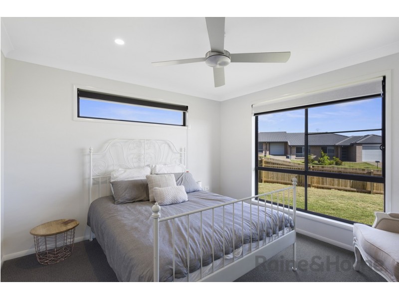 35 Sanctuary Drive, Cranley QLD 4350