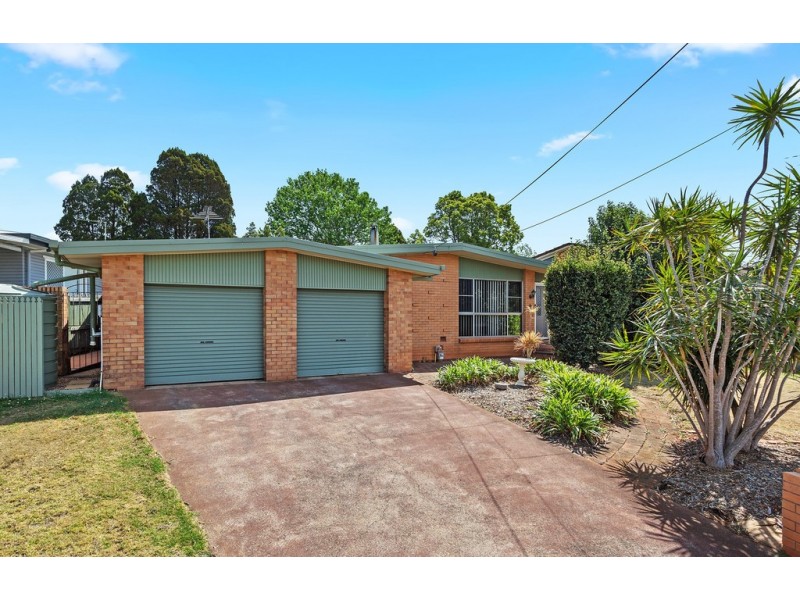 15 Bingara Street, Mount Lofty QLD 4350