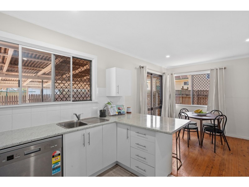 295 Tor Street, Wilsonton QLD 4350