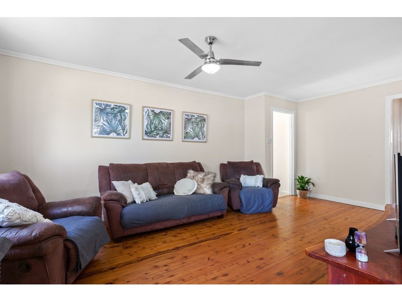 295 Tor Street, Wilsonton QLD 4350