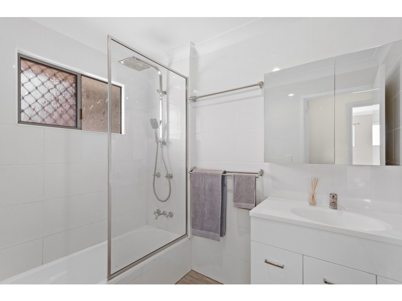 295 Tor Street, Wilsonton QLD 4350