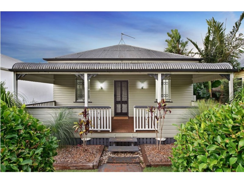 17 Wallace Street, Newtown QLD 4350