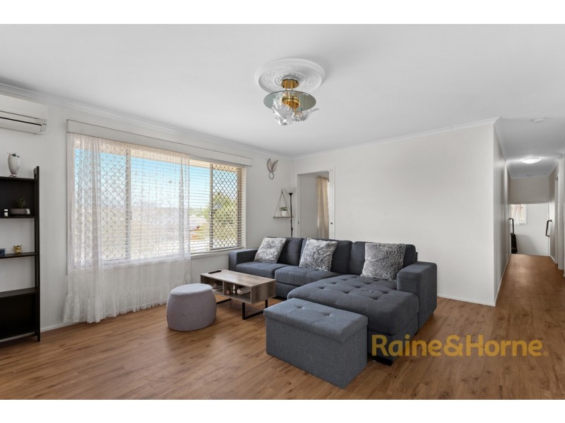 17 Gordon Avenue, Rockville QLD 4350