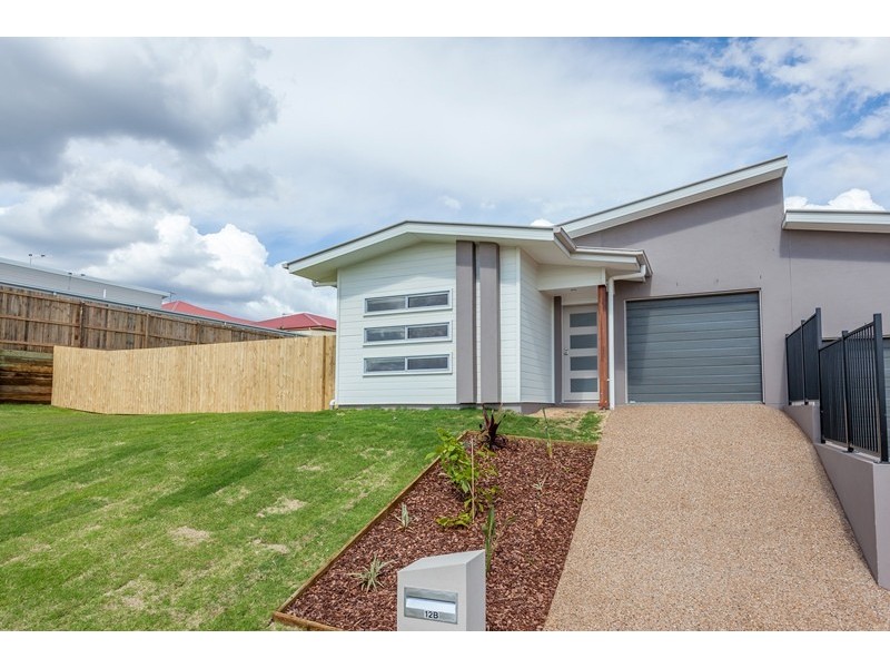 1/12 Cassidy Terrace, Mount Kynoch QLD 4350